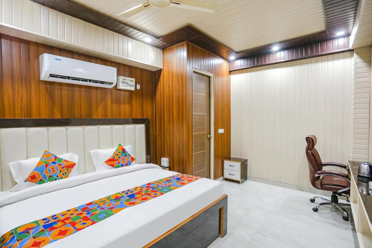 Fabhotel Jms Residency Dehradun Exterior photo